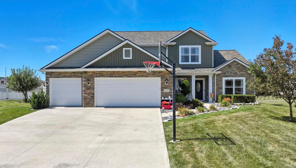 Photo of 8117 Astoria Hill, Fort Wayne, IN 46835 (MLS # 202536604)