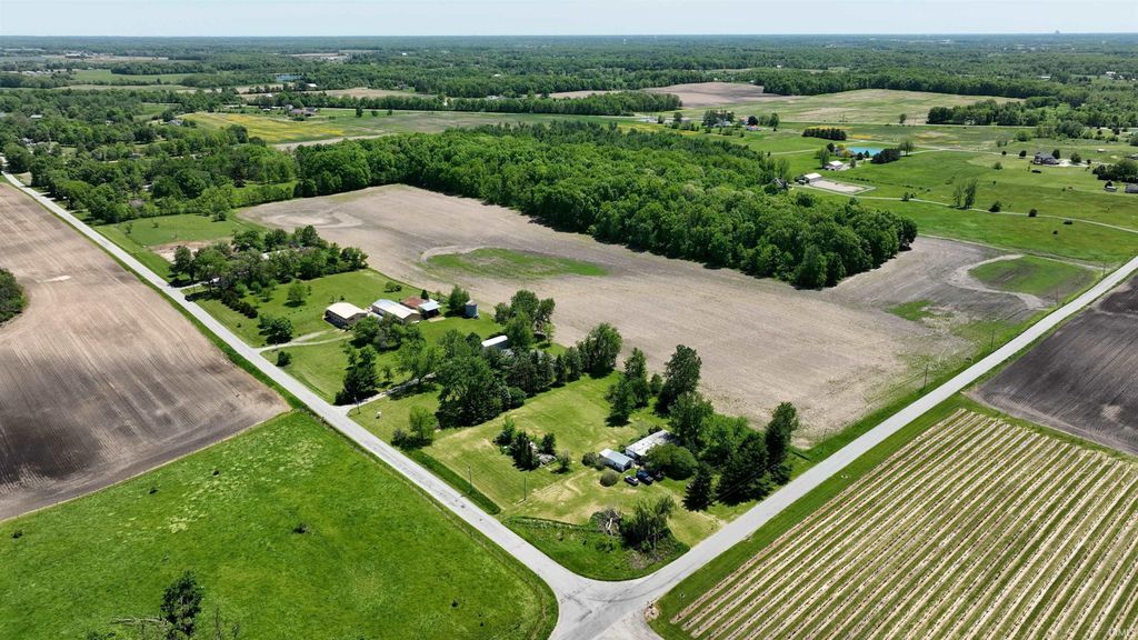 Photo of ** E 450 S Road, Laotto, IN 46763 (MLS # 202626411)