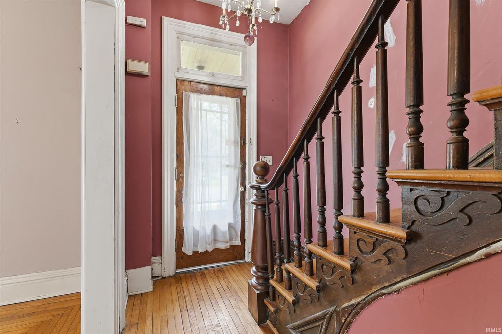 Photo of 716 W Colfax Avenue, South Bend, IN 46601 (MLS # 202619201)