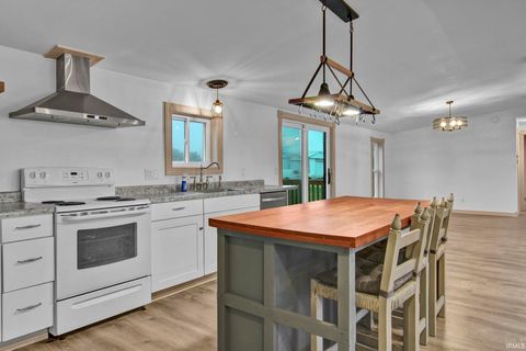 Tiny photo for 1454 E 1275 SOUTH, Kokomo, IN 46901 (MLS # 202549773)