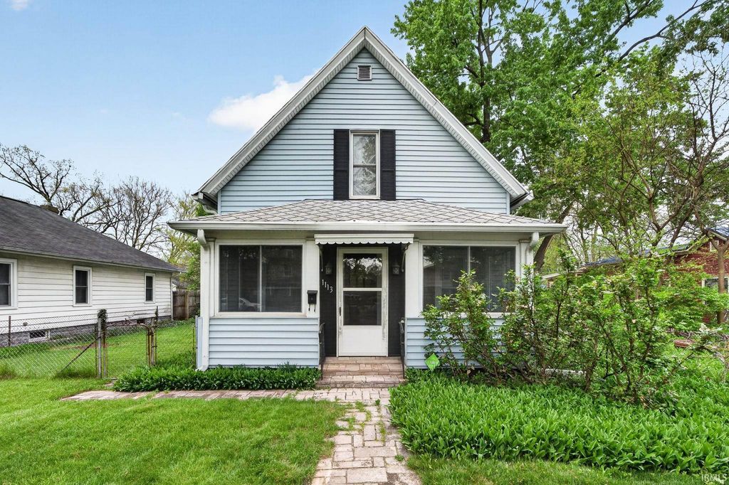 Photo of 1113 S 23Rd Street, South Bend, IN 46615 (MLS # 202615415)