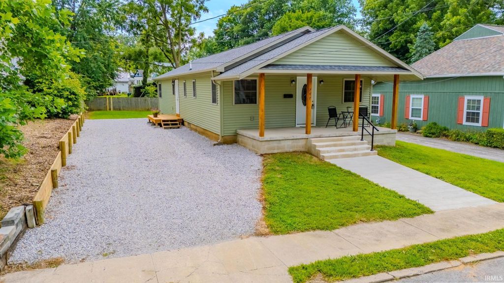 Photo of 747 N Spring Street, Wabash, IN 46992 (MLS # 202611555)