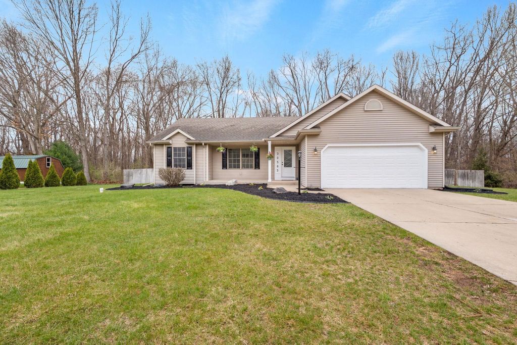 Photo of 30585 Mary Don Lane, Elkhart, IN 46517 (MLS # 202611269)