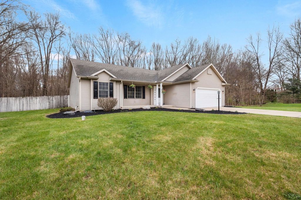 Photo of 30585 Mary Don Lane, Elkhart, IN 46517 (MLS # 202611269)