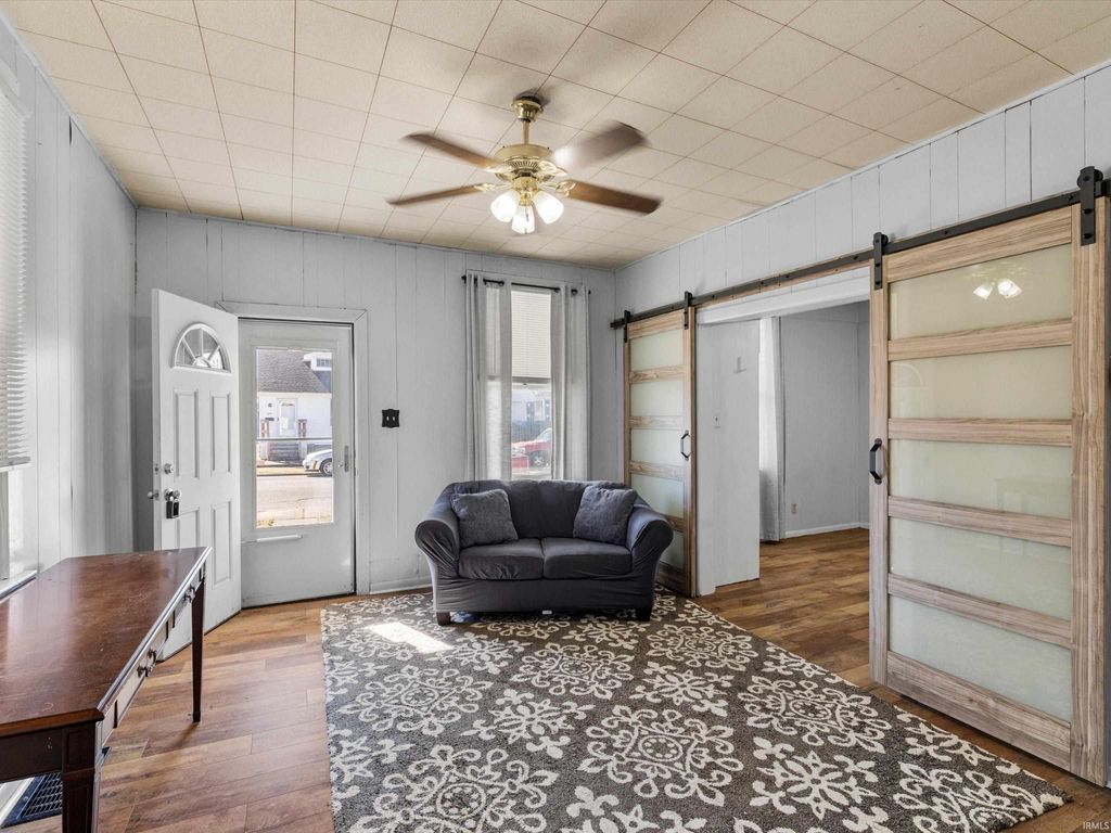 Photo of 3215 Forest Avenue, Evansville, IN 47712 (MLS # 202603449)