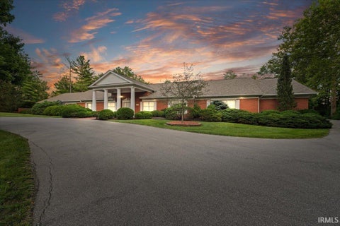 Photo of 709 S Wynnwood Lane, Bloomington, IN 47401 (MLS # 202634916)