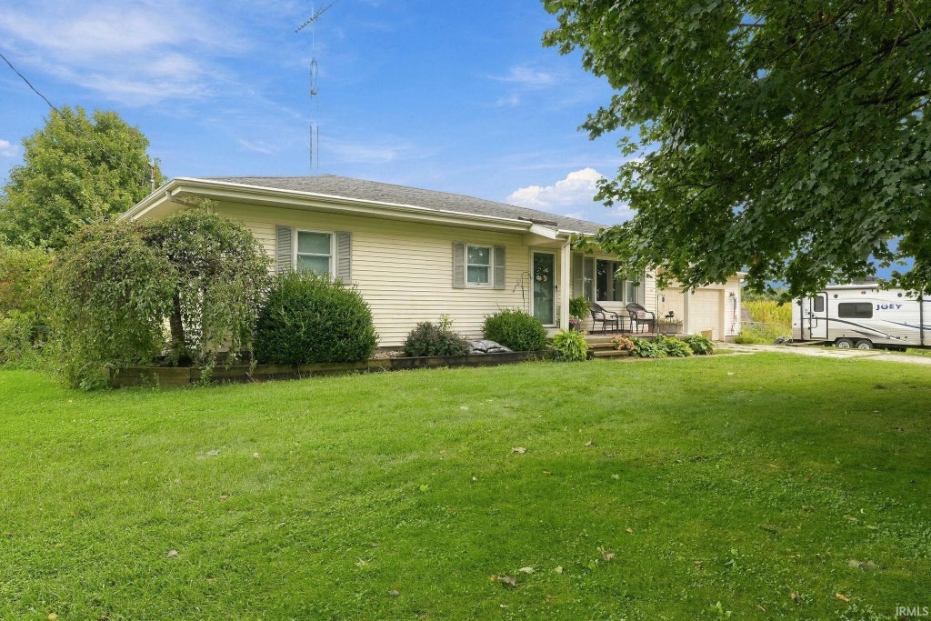 Photo of 4905 N State Road 5 Highway, Shipshewana, IN 46565 (MLS # 202639029)