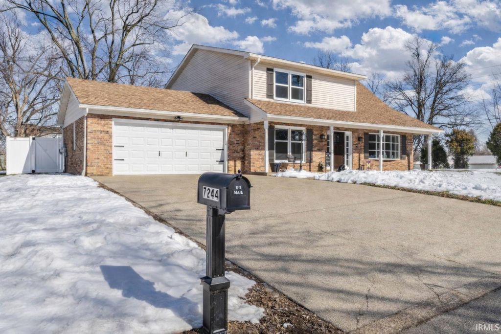 Photo of 7244 Edgedale Drive, Newburgh, IN 47630 (MLS # 202604331)