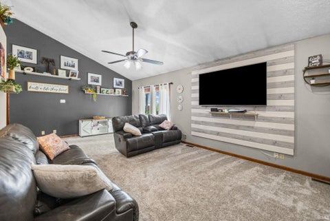 Tiny photo for 7 Concord Place, Lafayette, IN 47909 (MLS # 202634179)