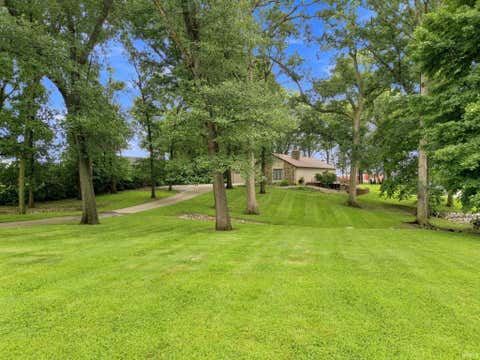 Tiny photo for 7 Concord Place, Lafayette, IN 47909 (MLS # 202634179)