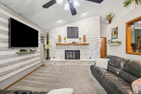 Tiny photo for 7 Concord Place, Lafayette, IN 47909 (MLS # 202634179)