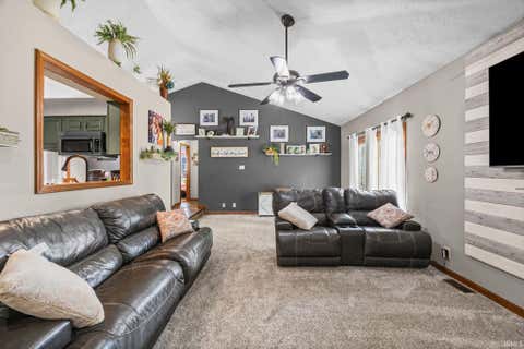Tiny photo for 7 Concord Place, Lafayette, IN 47909 (MLS # 202634179)