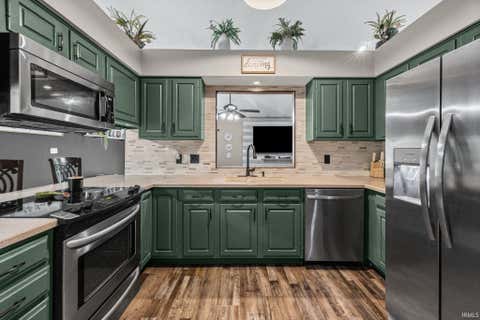 Tiny photo for 7 Concord Place, Lafayette, IN 47909 (MLS # 202634179)