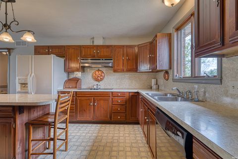 Tiny photo for 1899 W Kelly Road, Boonville, IN 47601 (MLS # 202612543)