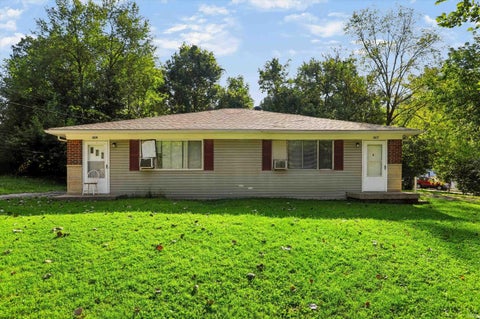 Photo of 1612 N Willis Drive, Bloomington, IN 47404 (MLS # 202638398)