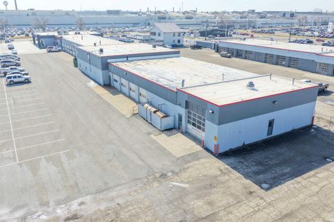 Tiny photo for 1400 E Boulevard Blvd, Kokomo, IN 46902 (MLS # 202607981)