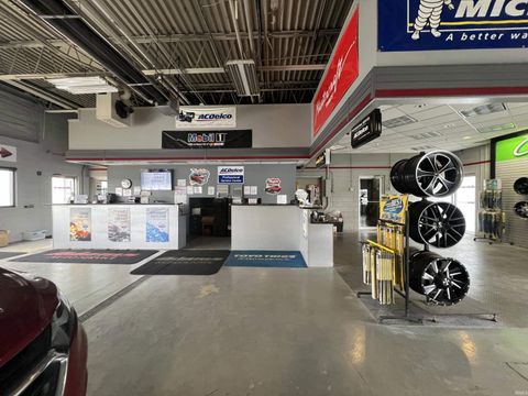 Tiny photo for 1400 E Boulevard Blvd, Kokomo, IN 46902 (MLS # 202607981)