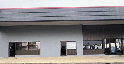 Tiny photo for 1400 E Boulevard Blvd, Kokomo, IN 46902 (MLS # 202607981)