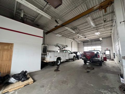 Tiny photo for 1400 E Boulevard Blvd, Kokomo, IN 46902 (MLS # 202607981)