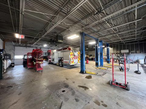 Tiny photo for 1400 E Boulevard Blvd, Kokomo, IN 46902 (MLS # 202607981)