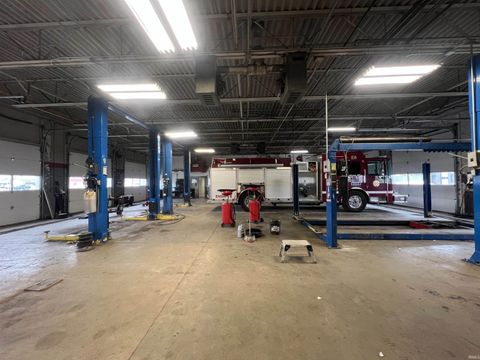 Tiny photo for 1400 E Boulevard Blvd, Kokomo, IN 46902 (MLS # 202607981)