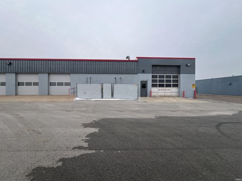 Tiny photo for 1400 E Boulevard Blvd, Kokomo, IN 46902 (MLS # 202607981)