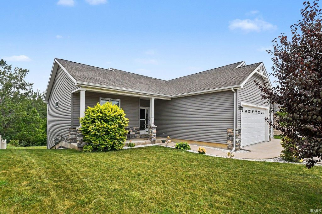 Photo of 2623 Pine Cone Lane, Warsaw, IN 46582 (MLS # 202624575)