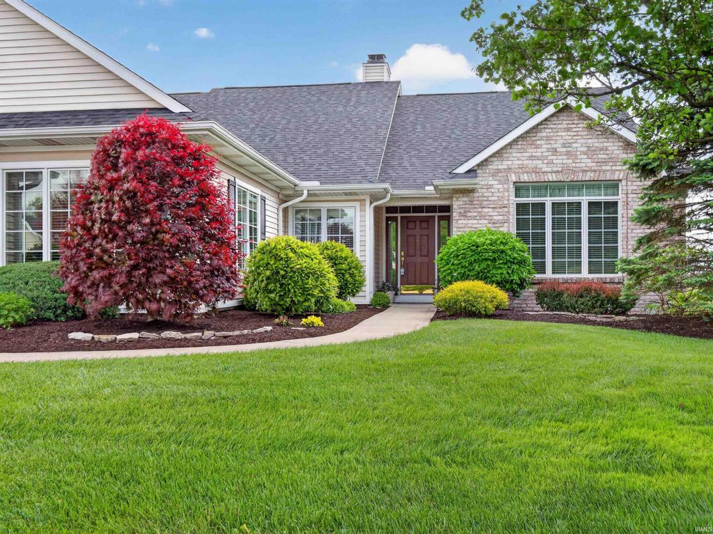 Photo of 7124 Brackenwood Court, Fort Wayne, IN 46835 (MLS # 202618332)