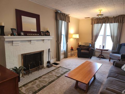 Tiny photo for 207 N Meridian Street, Washington, IN 47501 (MLS # 202543707)