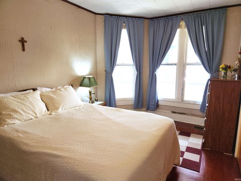 Tiny photo for 207 N Meridian Street, Washington, IN 47501 (MLS # 202543707)