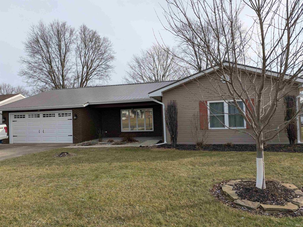 Photo of 315 Richfield Lane, Geneva, IN 46740 (MLS # 202601226)
