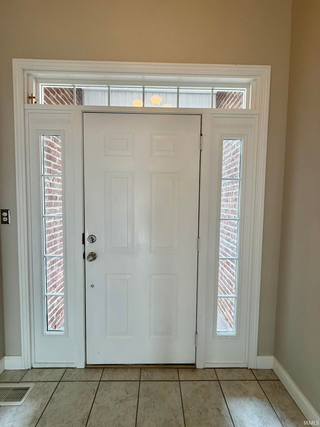 Photo of 2503 Wheaton Drive, Evansville, IN 47725 (MLS # 202543540)