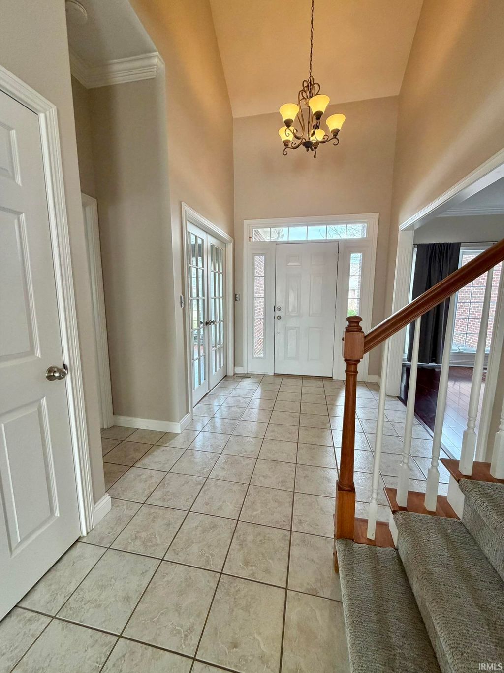 Photo of 2503 Wheaton Drive, Evansville, IN 47725 (MLS # 202543540)