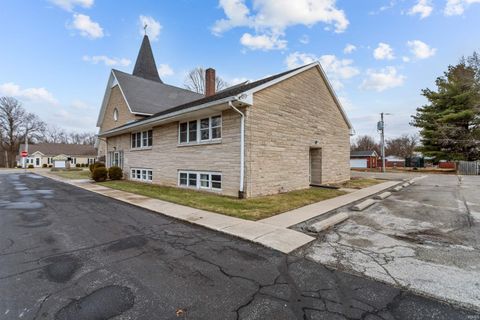 Tiny photo for 1007 S Michigan Street, Burlington, IN 46915 (MLS # 202602609)