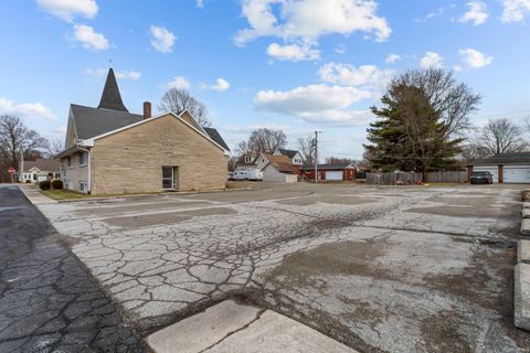 Tiny photo for 1007 S Michigan Street, Burlington, IN 46915 (MLS # 202602609)