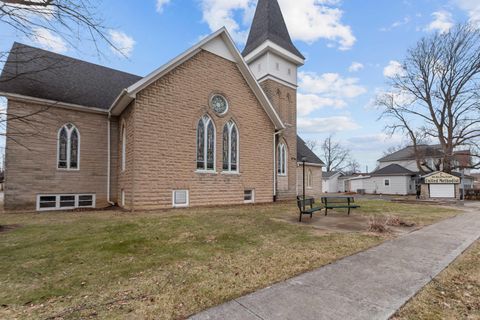 Tiny photo for 1007 S Michigan Street, Burlington, IN 46915 (MLS # 202602609)