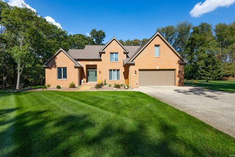 Photo of 11710 W Briarwood Court, Monticello, IN 47960 (MLS # 202540702)