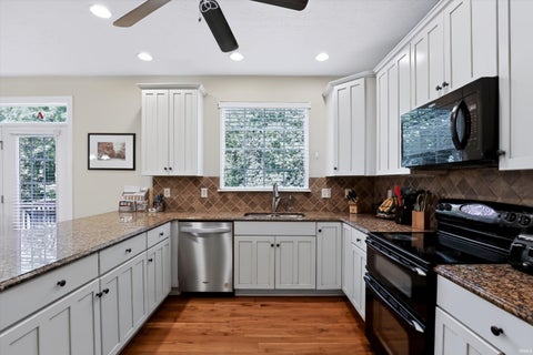 Tiny photo for 9002 DEER CREEK Drive, Greentown, IN 46936 (MLS # 202635201)