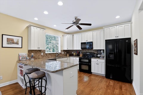 Tiny photo for 9002 DEER CREEK Drive, Greentown, IN 46936 (MLS # 202635201)