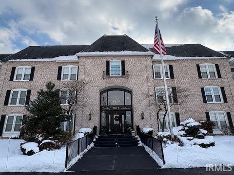 Photo of 1077 Greenleaf Boulevard #216, Elkhart, IN 46514 (MLS # 202603069)