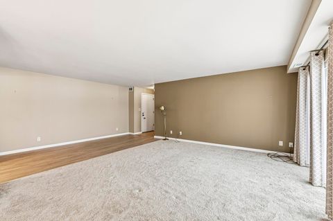 Tiny photo for 1077 Greenleaf Boulevard #216, Elkhart, IN 46514 (MLS # 202603069)