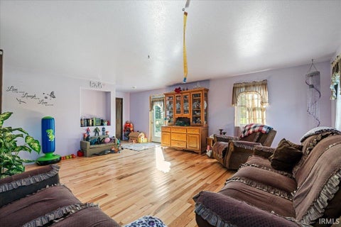 Tiny photo for 8635 E 400 South Street, Hamilton, IN 46742 (MLS # 202643609)