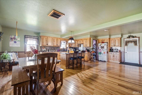 Tiny photo for 8635 E 400 South Street, Hamilton, IN 46742 (MLS # 202643609)