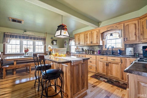 Tiny photo for 8635 E 400 South Street, Hamilton, IN 46742 (MLS # 202643609)