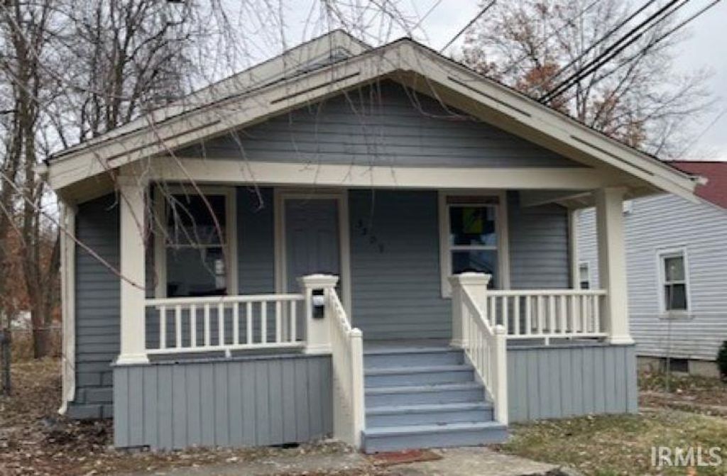 Photo of 3309 Central Drive, Fort Wayne, IN 46806 (MLS # 202600269)