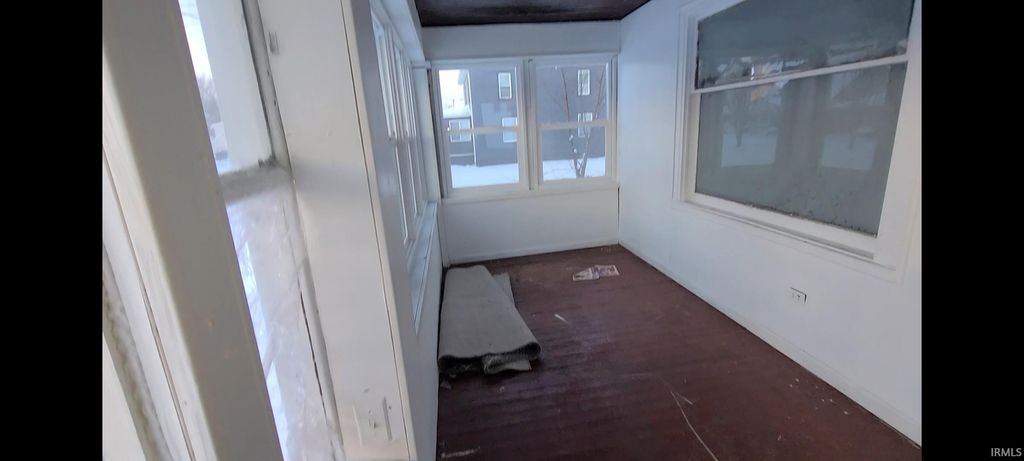 Photo of 926 N Adams Street, South Bend, IN 46628 (MLS # 202600747)