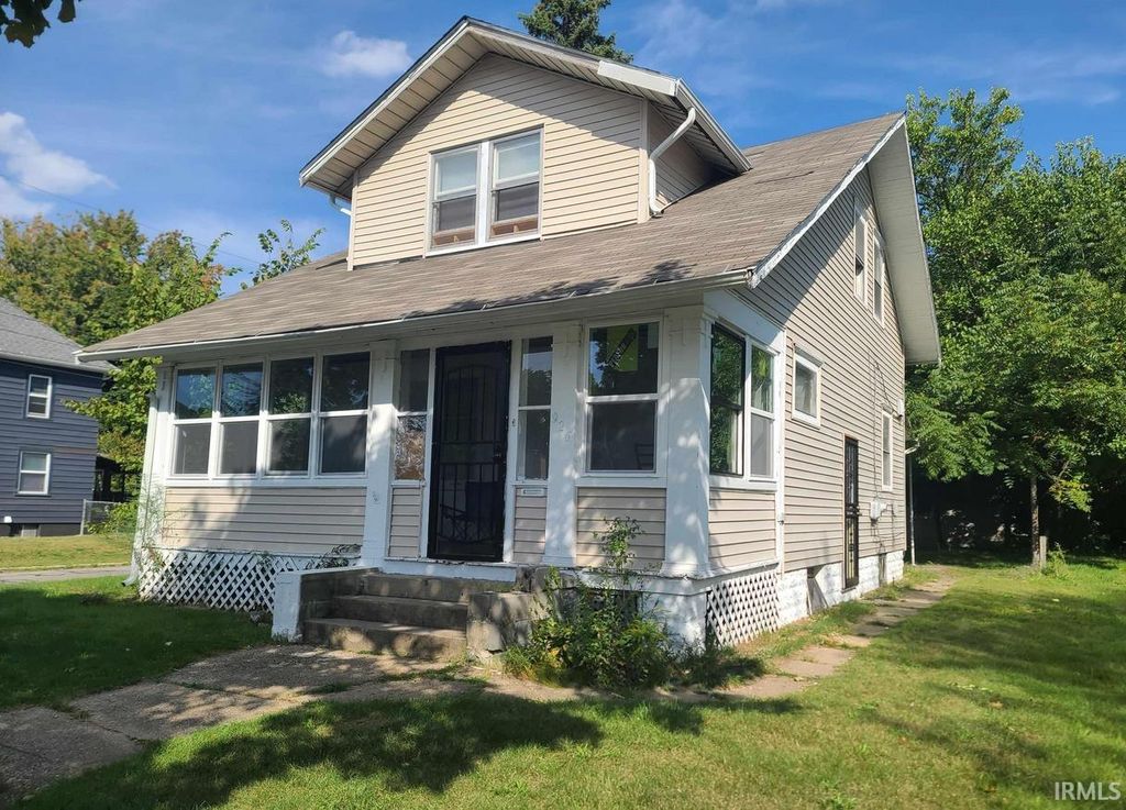 Photo of 926 N Adams Street, South Bend, IN 46628 (MLS # 202600747)
