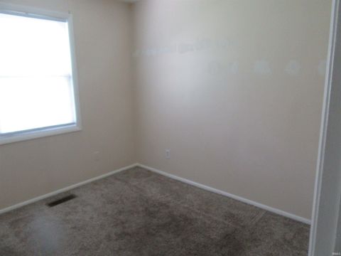 Tiny photo for 2204 BEAUVOIR Court, Kokomo, IN 46902 (MLS # 202615477)