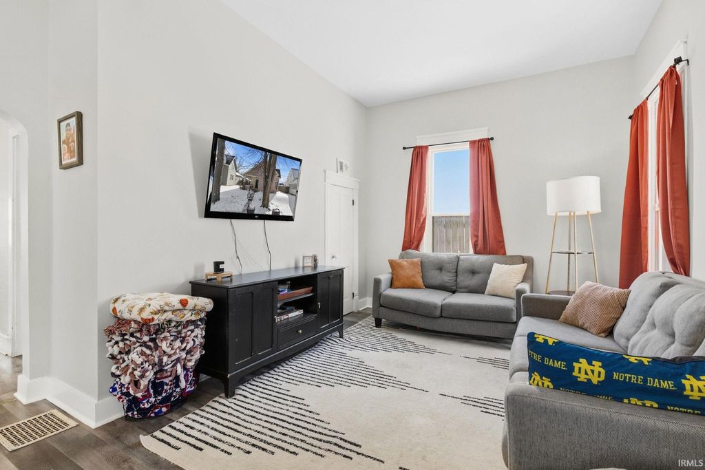 Photo of 909 S A Street, Elwood, IN 46036 (MLS # 202602802)