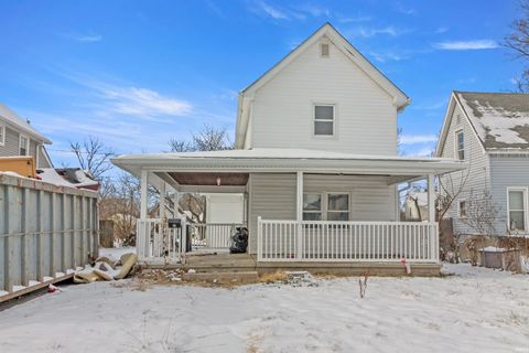 Photo of 2224 S Washington Street, Marion, IN 46953 (MLS # 202549018)
